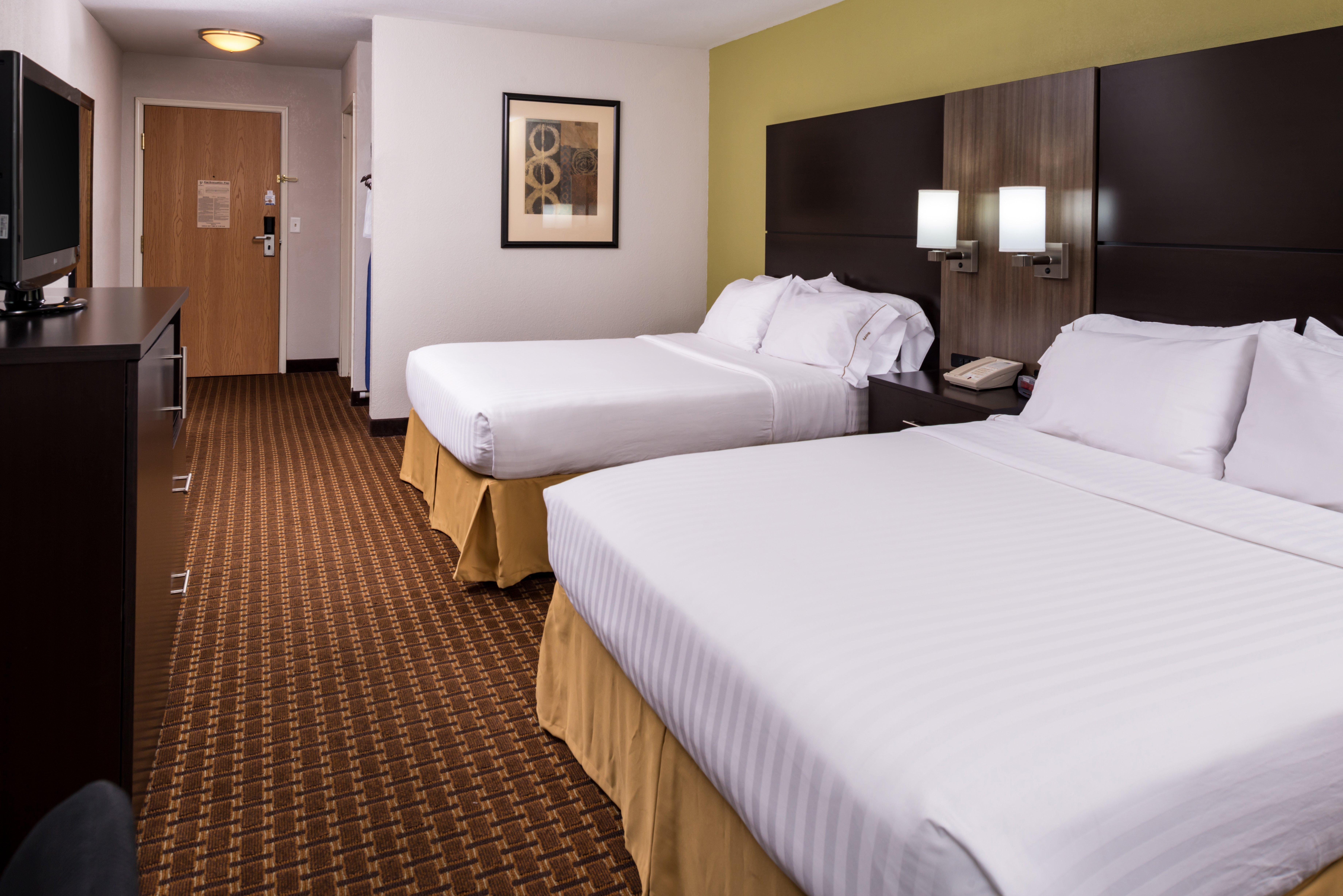 Holiday Inn Express & Suites Bucyrus By Ihg Exterior photo